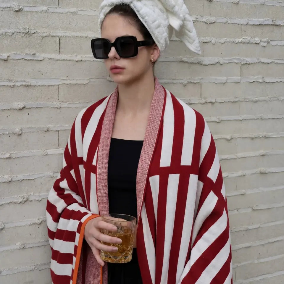 Bold Stripe Throw 2