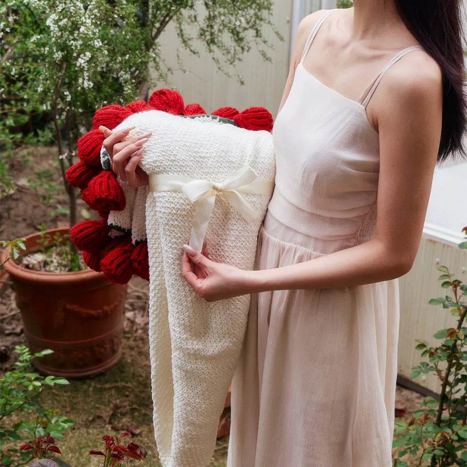 Rose Round Throw 2