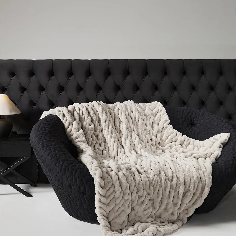 Plush Cable Throw 3