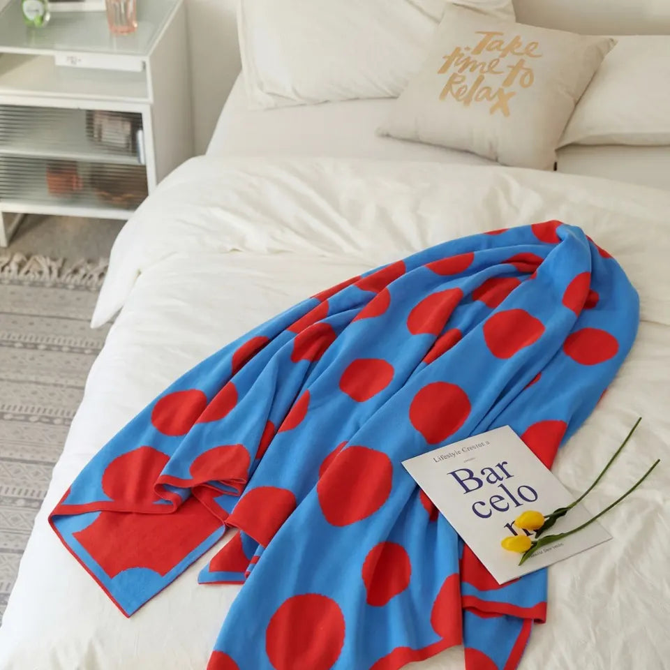 Retro Dot Throw 5