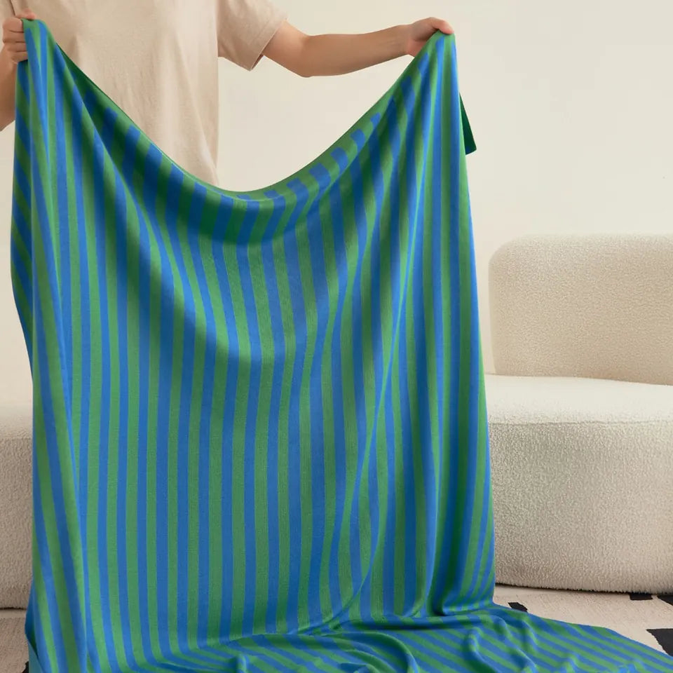 Fine Stripe Throw 7