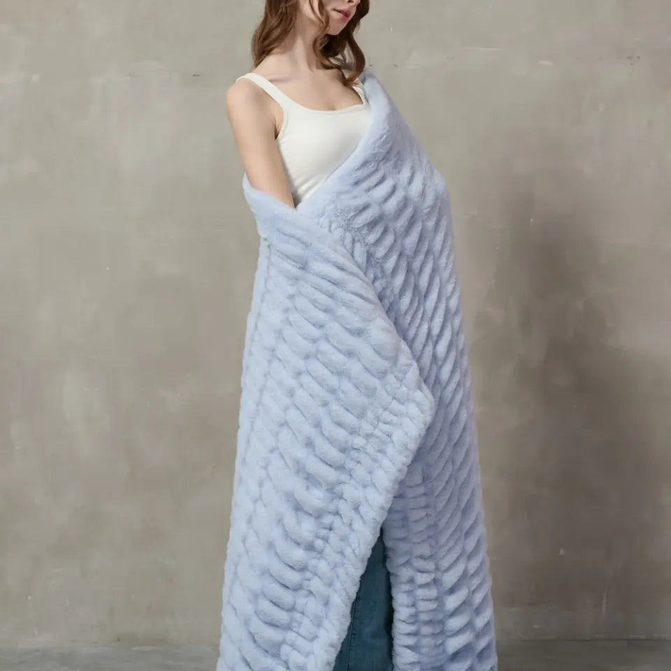 Plush Cable Throw — Blue