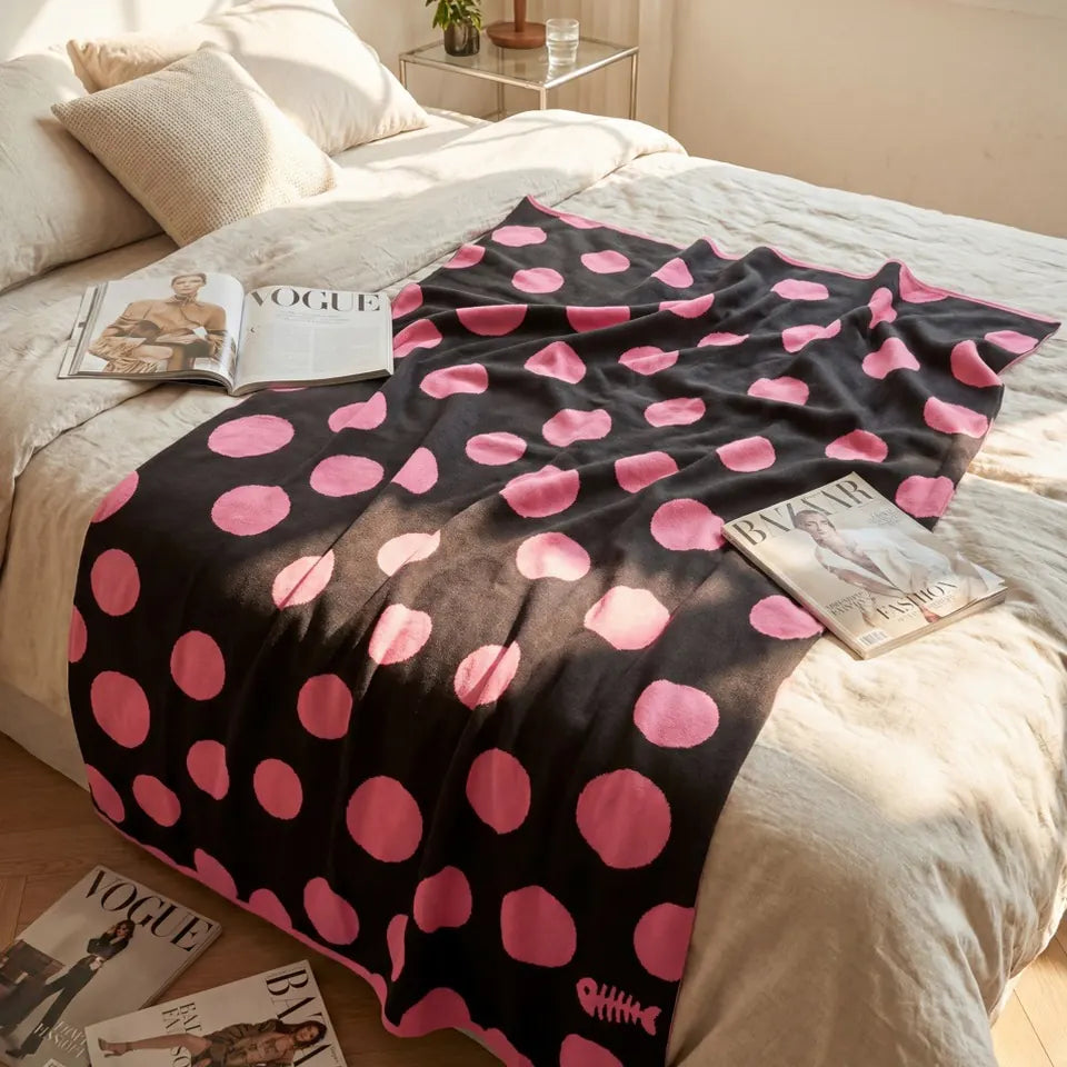 Retro Dot Throw 12