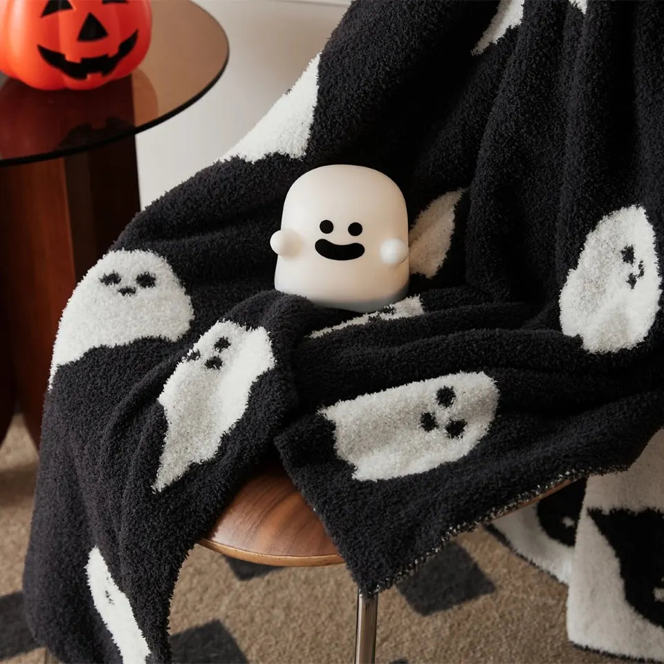 Ghost Party Throw 14