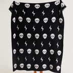 Skull Flash Throw 16