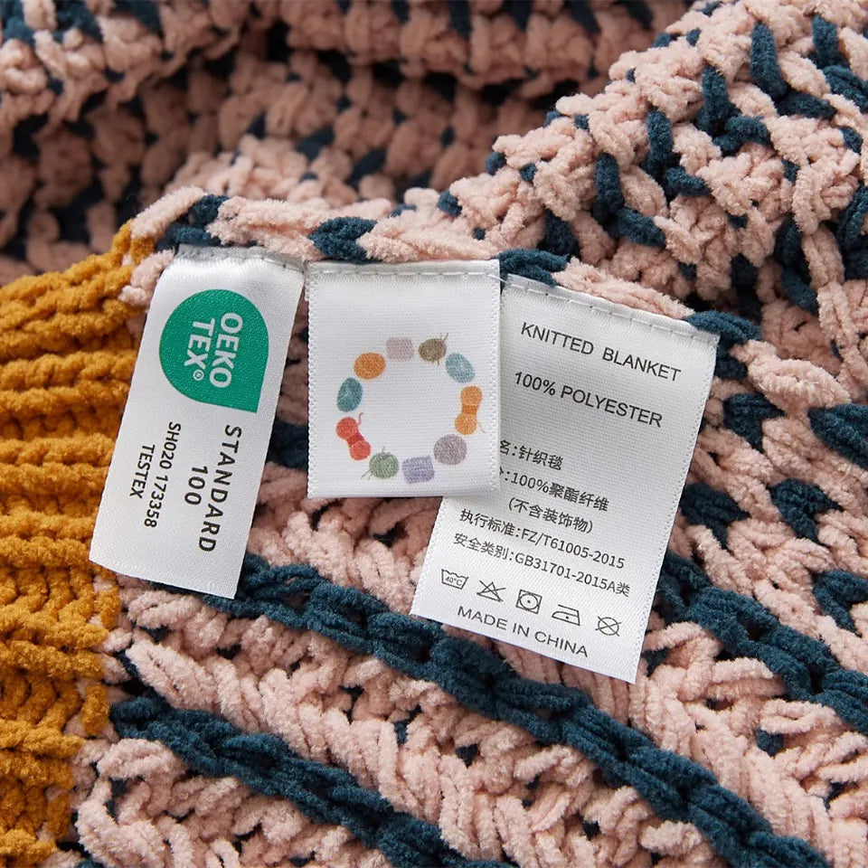 Ribbed Edge Throw 18