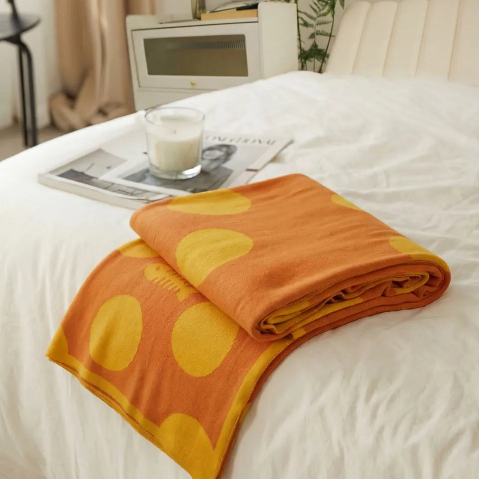 Retro Dot Throw 23