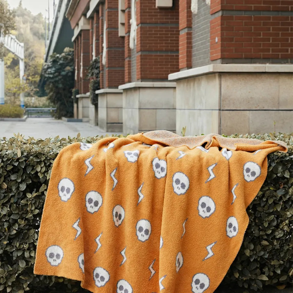 Skull Flash Throw 24