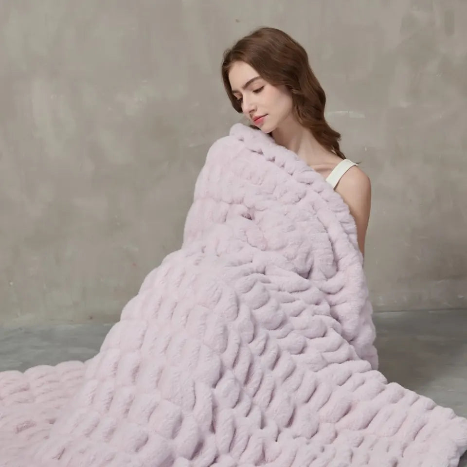Plush Cable Throw 49