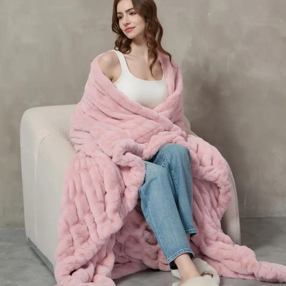 Plush Cable Throw — Deep Pink