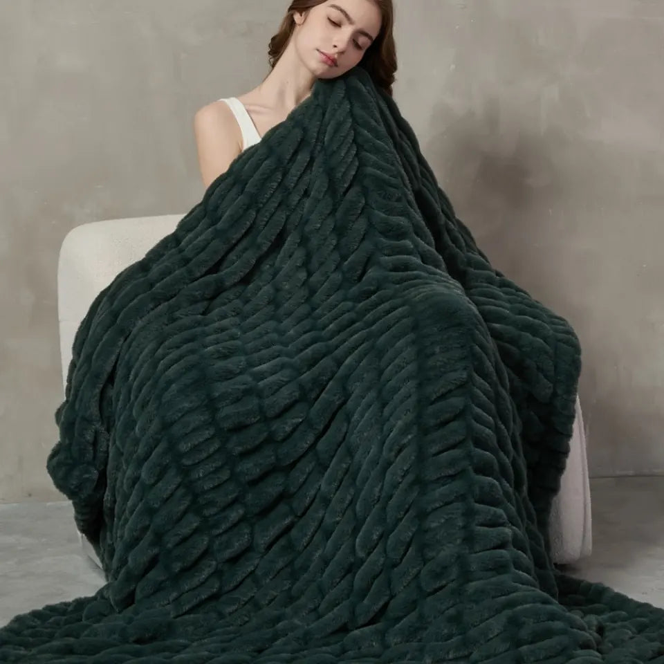 Plush Cable Throw 83