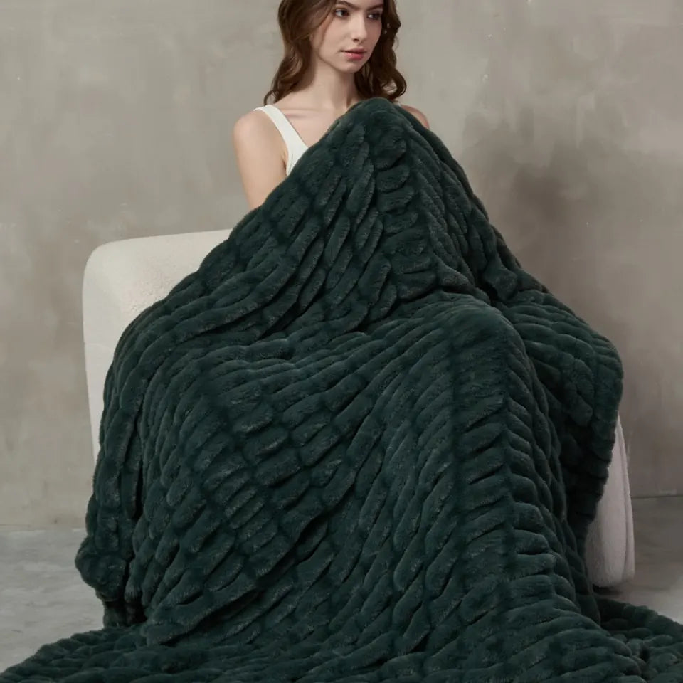 Plush Cable Throw 84