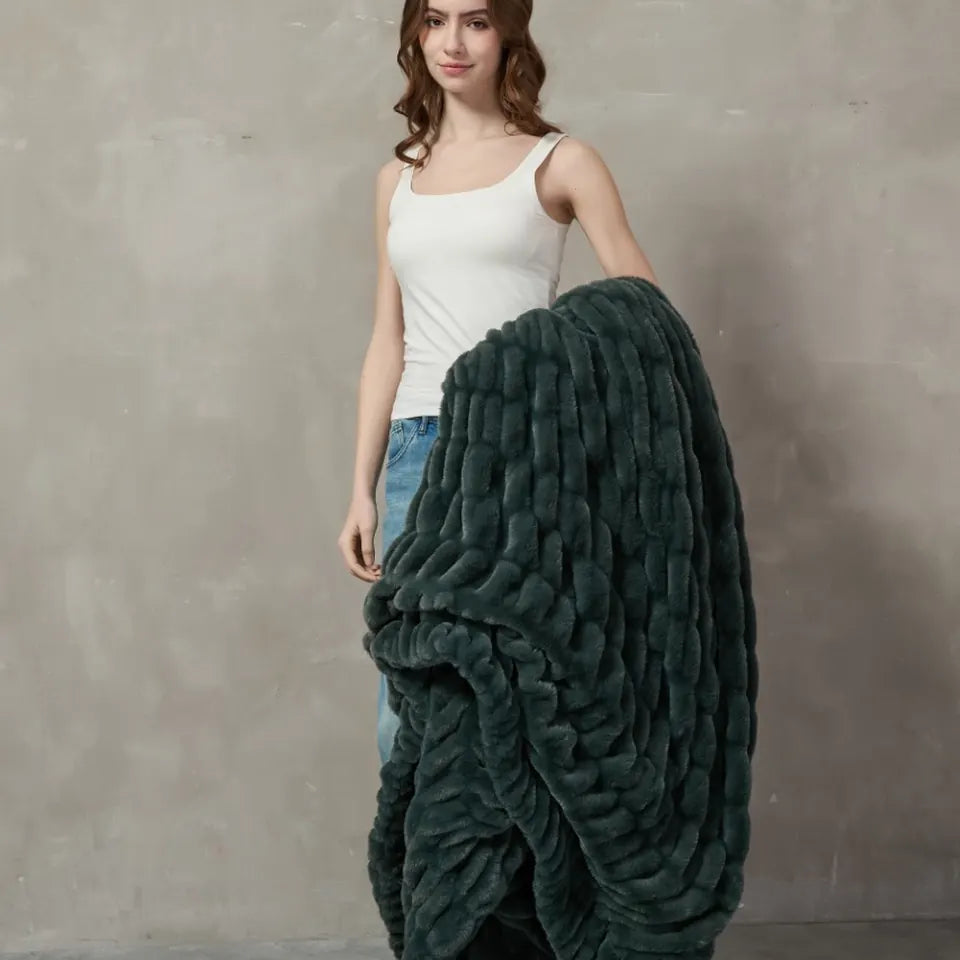 Plush Cable Throw 88