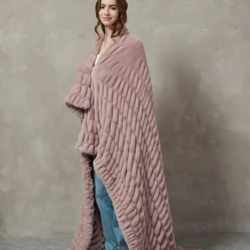Plush Cable Throw 92