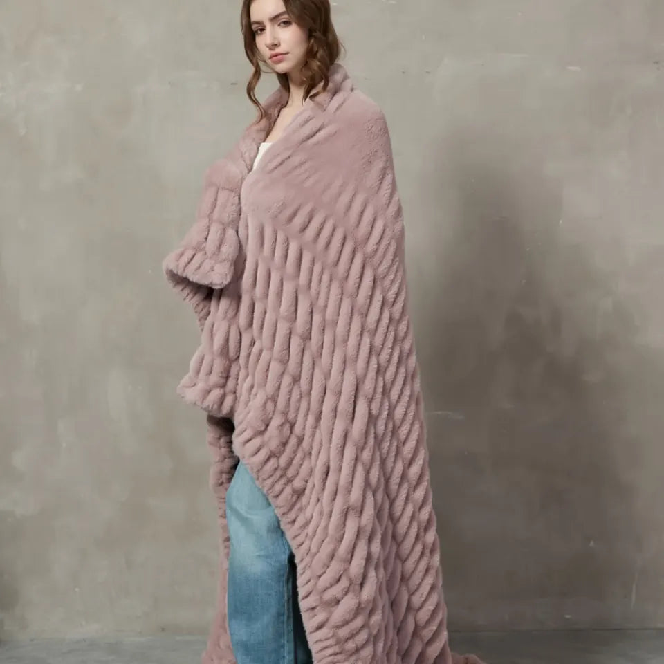Plush Cable Throw 94